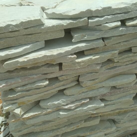 REVESTIMENTO PEDRA MOLEDO LAJÃO BRANCA